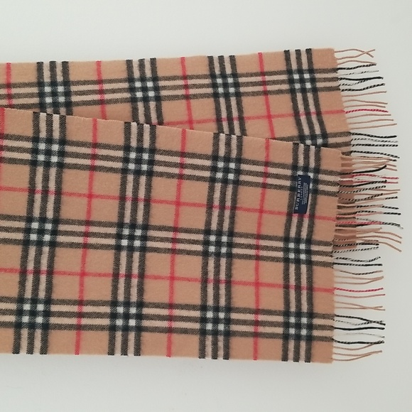 COPY - Burberry 100% Cashmere Scarf - Picture 5 of 8